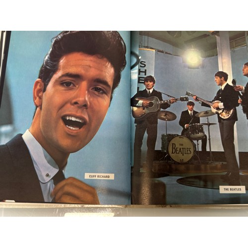 215 - Pop music memorabilia, Thank Your Lucky Stars annual and a Cliff Richard plate.

This lot is availab... 