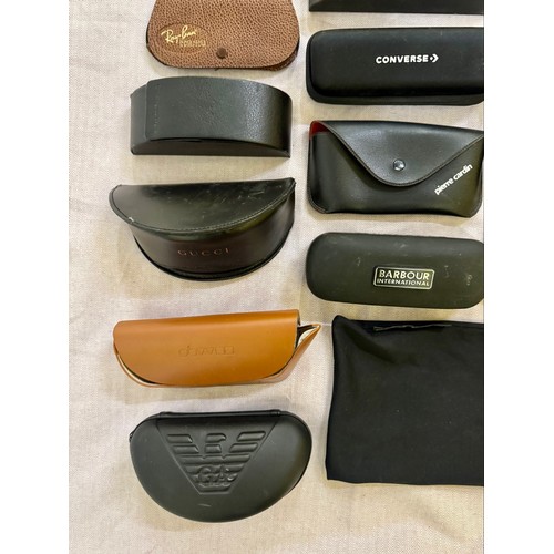 307 - A Selection of Designer Sunglasses Cases and a Selection of Sunglasses. 

This lot is available for ... 