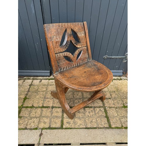 202 - Tribal Art, Ethic furniture, hand decorated hardwood chair by the Oromo People of Etheopia.

This lo... 