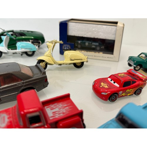 359 - Die cast toys, motor cars and scooters, Dinky, Hot Wheels etc

This lot is available for in-house sh... 