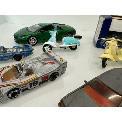 359 - Die cast toys, motor cars and scooters, Dinky, Hot Wheels etc

This lot is available for in-house sh... 