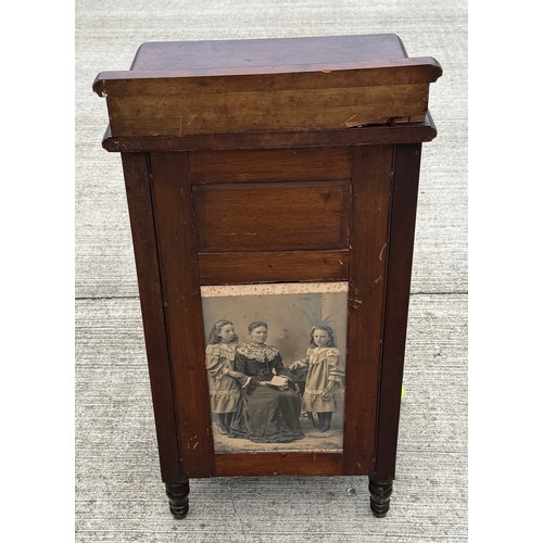 94 - Victorian mahogany bedside cupboard unit, photograph to rear panel, 42 cm x 36 cm x 82 cm tall.

Thi... 