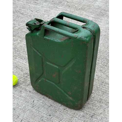 104 - Militaria, British Army Jerry can dated 1944.

This lot is available for in-house shipping