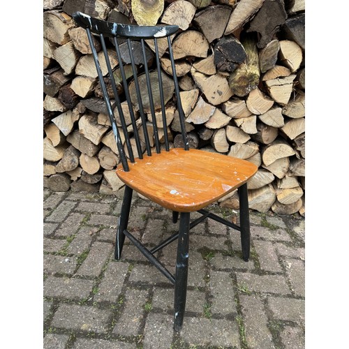 322 - Ercol side chair.

This lot is collection only.