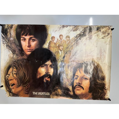 16 - Pop music, a Beatles poster, 93 cm x 62 cm.

This lot is available for in-house shipping