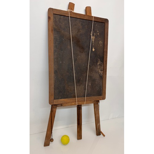 35 - Small Easel and chalk board, board is 44 cm x 61 cm and overall height is 101 cm.

This lot is avail... 