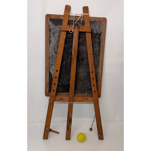 35 - Small Easel and chalk board, board is 44 cm x 61 cm and overall height is 101 cm.

This lot is avail... 