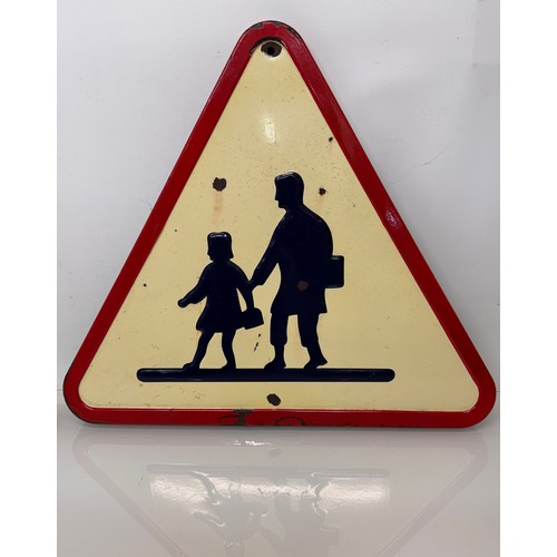 43 - Automobilia, enamel sign, a pedestrians warning signage dated 1964, 64 cm x 55 cm tall.

This lot is... 