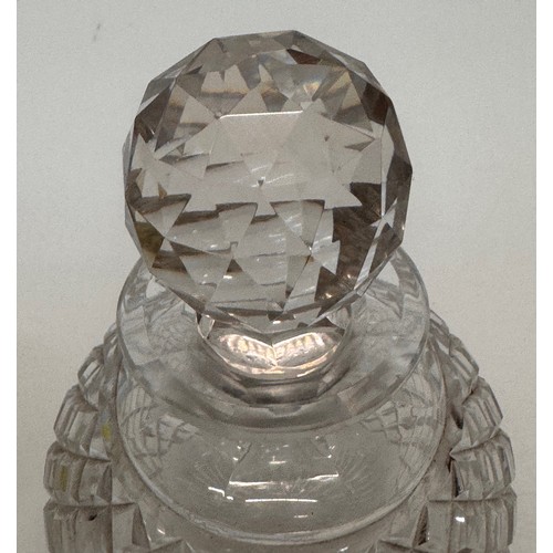 48 - Glass sent bottle, hand cut crystal decanter. 10 cm diameter 15 cm high.

This lot is available for ... 