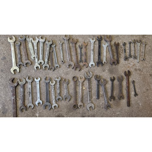 78 - Mechanical engineering tools, Open ended spanners 1/8