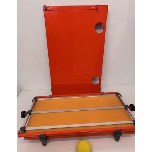 601 - Workshop tools and equipment, a mounting frame for soldering, on Orange powder coated jig, for elect... 