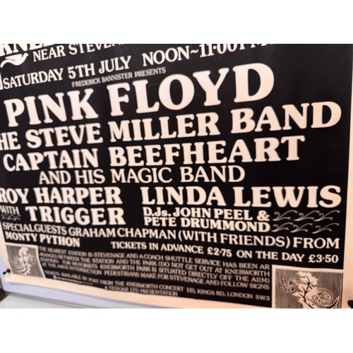 2 - Pop Music memorabilia, Concert Poster, Pink Floyd headline act at Knebworth Park 1975. 103 cm x 79 c... 