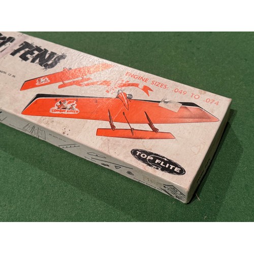 324 - Balsa wood model aircraft, Combat Kittens kits boxed. 54.5 cm x 11 cm x 3.5 cm.

This lot is availab... 