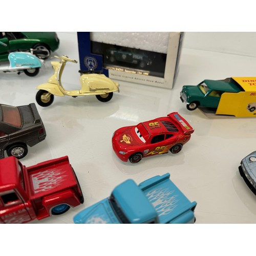 304 - Die cast toys, motor cars and scooters, Dinky, Hot Wheels etc

This lot is available for in-house sh... 