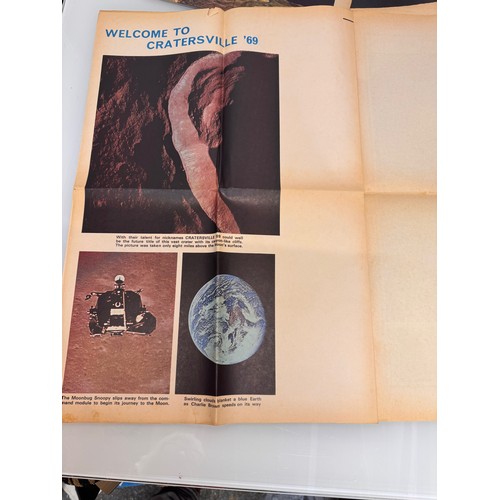 1 - Collection of ephemera, press specials etc related to the Apollo 11 mission to the moon in 1969.

Th... 