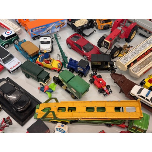 18 - Large tub of diecast models Corgi Matchbox etc.

This lot is available for in-house shipping