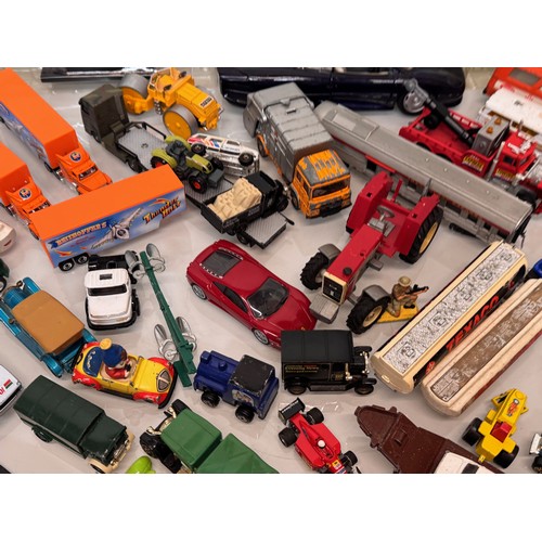 18 - Large tub of diecast models Corgi Matchbox etc.

This lot is available for in-house shipping