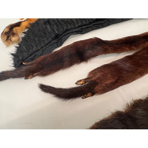 37 - Vintage fashion, four fur stoles.

This lot is available for in-house shipping