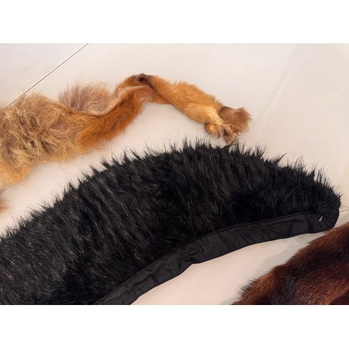 37 - Vintage fashion, four fur stoles.

This lot is available for in-house shipping