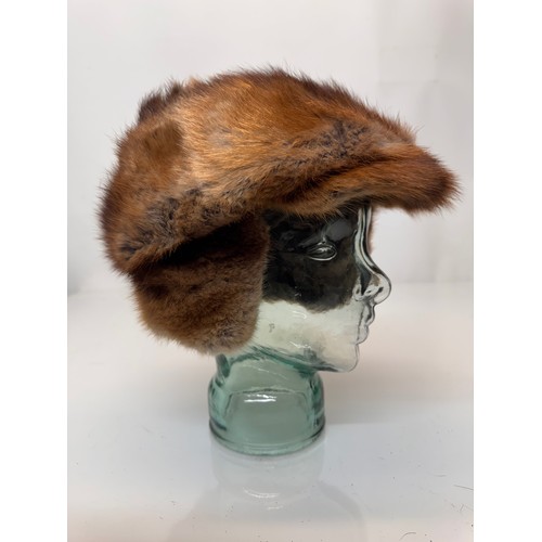 40 - Vintage fashion, a Scandinavian fur hat.

This lot is available for in-house shipping