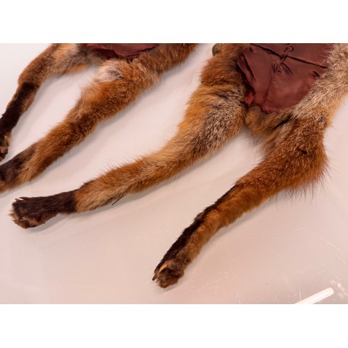 45 - Vintage fashion, a Fox fur stole.

This lot is available for in-house shipping