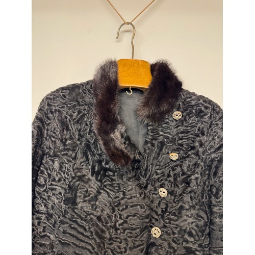 47 - Vintage fashion, a lady’s lambs wool coat marked for a Swiss Furrier.

This lot is available for in-... 