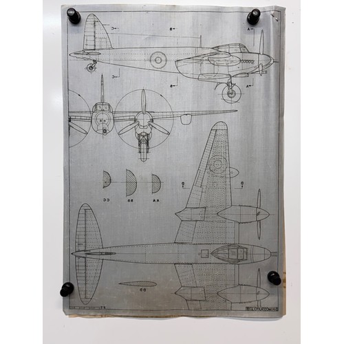 439 - Military aircraft 2 plans for a DH Mosquitto XVI, 40 cm x 28 cm. Part of a large collection of print... 