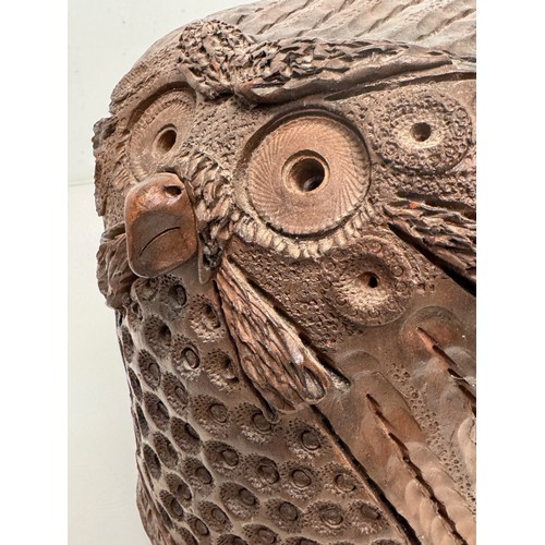 8 - Large terracotta Mid Century studio pottery study of an owl 23 cm tall.

This lot is available for i... 