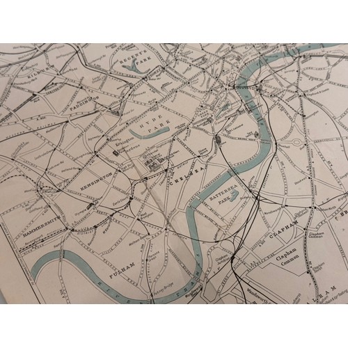 15 - Railway and Road map of London, C19th century.

This lot is available for in-house shipping.