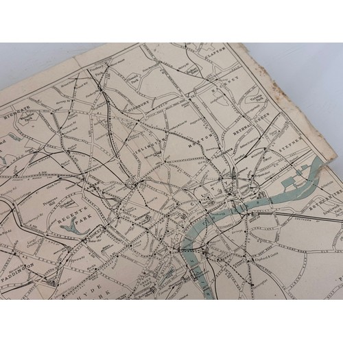 15 - Railway and Road map of London, C19th century.

This lot is available for in-house shipping.