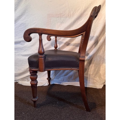 58 - Furniture, set of Victorian balloon back dining chairs with upholstered seats, 5 side chairs and a s... 