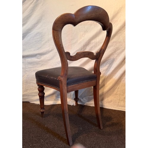 58 - Furniture, set of Victorian balloon back dining chairs with upholstered seats, 5 side chairs and a s... 