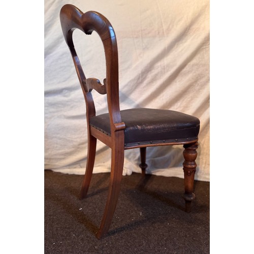 58 - Furniture, set of Victorian balloon back dining chairs with upholstered seats, 5 side chairs and a s... 