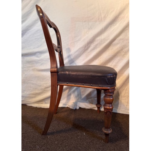 58 - Furniture, set of Victorian balloon back dining chairs with upholstered seats, 5 side chairs and a s... 