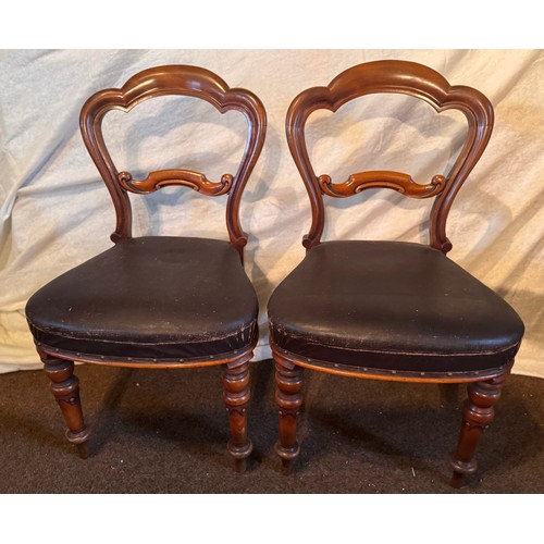 58 - Furniture, set of Victorian balloon back dining chairs with upholstered seats, 5 side chairs and a s... 