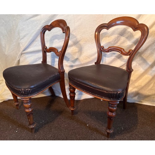 58 - Furniture, set of Victorian balloon back dining chairs with upholstered seats, 5 side chairs and a s... 