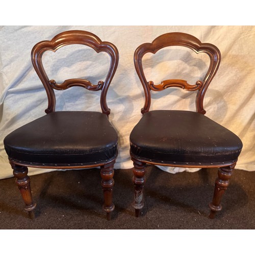 58 - Furniture, set of Victorian balloon back dining chairs with upholstered seats, 5 side chairs and a s... 