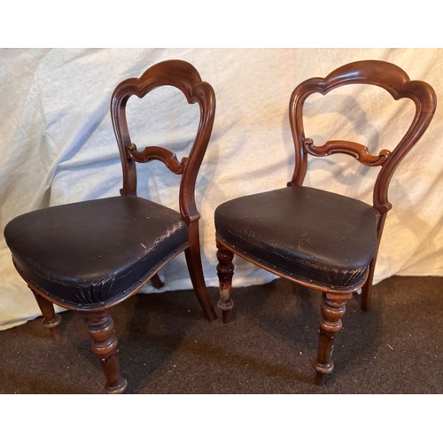 58 - Furniture, set of Victorian balloon back dining chairs with upholstered seats, 5 side chairs and a s... 