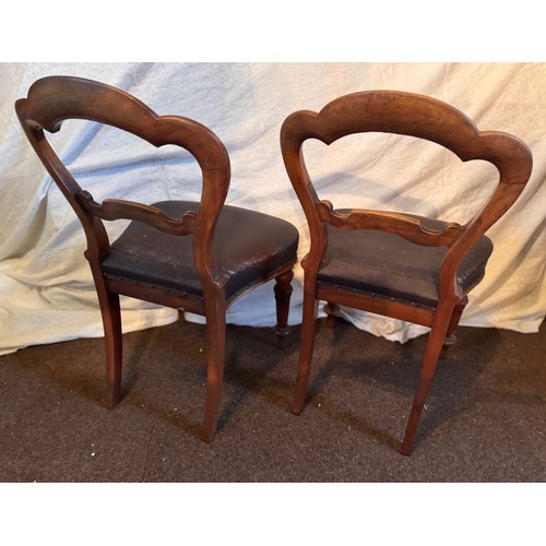 58 - Furniture, set of Victorian balloon back dining chairs with upholstered seats, 5 side chairs and a s... 