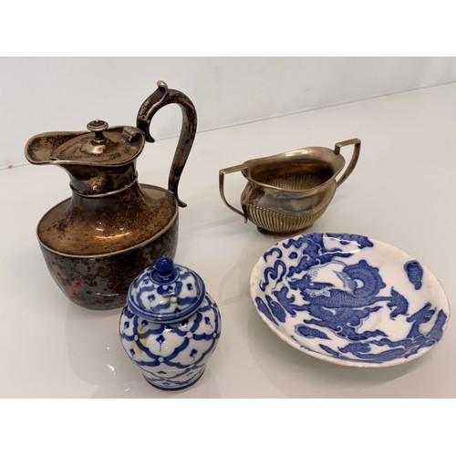 78 - Mixed lot of blue and white oriental table wares and plated items.

This lot is available for in-hou... 