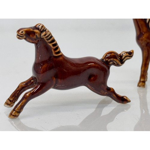 224 - Four Chinese ceramic horses.

This lot is available for in-house shipping.