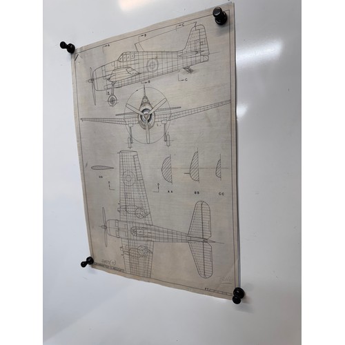 274 - Militaria, WWII aircraft plans on linen, 41 cm x 28.5 cm, Grumman F6 F-3 Hellcat I, 2 plans.

This l... 