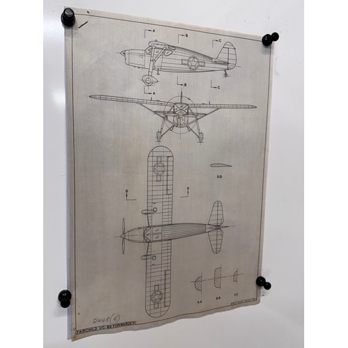 275 - Militaria, WWII aircraft plans on linen, 41 cm x 28.5 cm, Fairchild UC-86 Forwarder, 2 plans.

This ... 