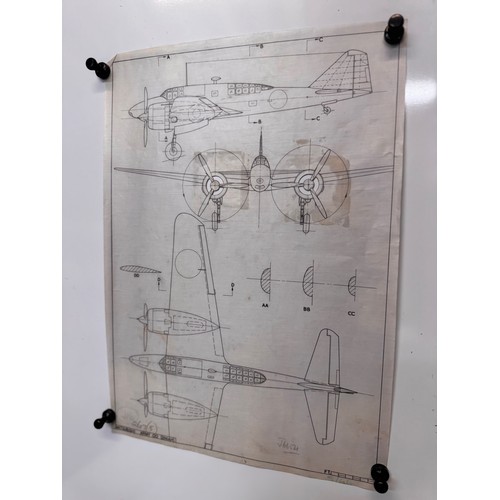 291 - Militaria, WWII aircraft plans on linen, 41 cm x 28.5 cm, Mitsubishi Army OO Dinah.

This lot is ava... 