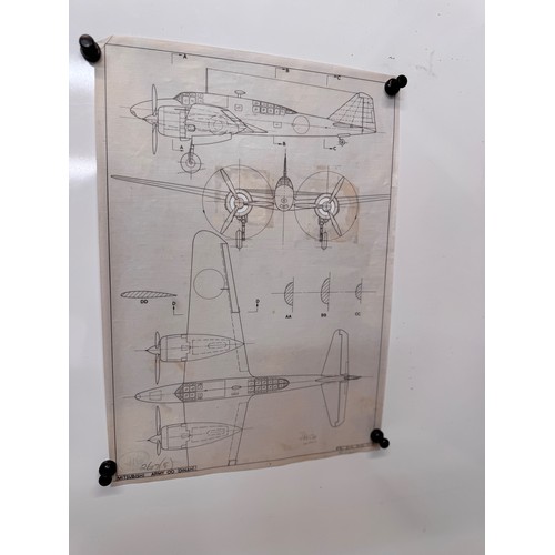 291 - Militaria, WWII aircraft plans on linen, 41 cm x 28.5 cm, Mitsubishi Army OO Dinah.

This lot is ava... 