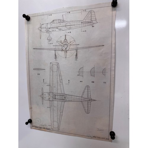 292 - Militaria, WWII aircraft plans on linen, 41 cm x 28.5 cm, Mitsubishi Navy OO Hamp.

This lot is avai... 