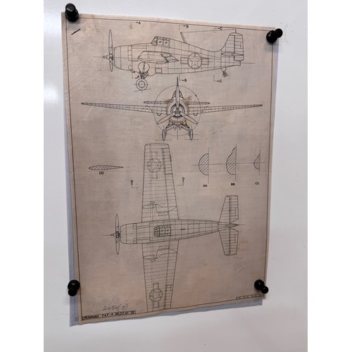 298 - Militaria, WWII aircraft plans on linen, 41 cm x 28.5 cm, Grumman F4F-4 Wildcat IV, 2 plans.

This l... 