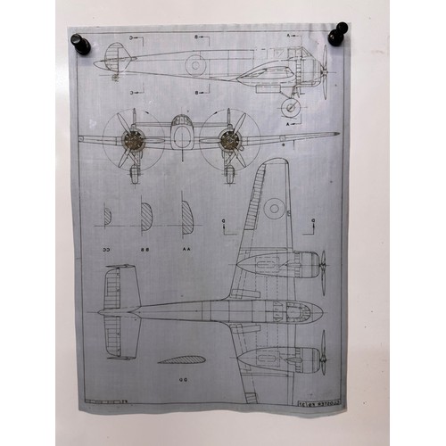 302 - Militaria, WWII aircraft plans on linen, 41 cm x 28.5 cm, Gloster F9 / 37, 2 plans.

This lot is ava... 