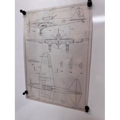 281 - Militaria, WWII aircraft plans on linen, 41 cm x 28.5 cm, IL-3.

This lot is available for in-house ... 