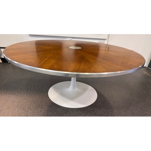 33 - Mid century furniture A large circular dining table marked for Danish maker France, 1.60m Dia approx... 